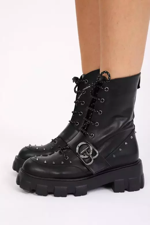 Kadın Siyah Deri Zımba Detaylı Bot