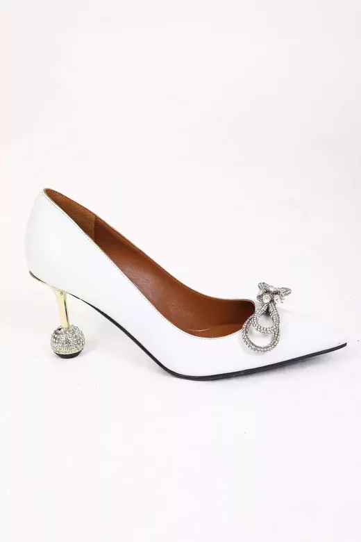 Kadın Beyaz Deri Topuk Ve Aksesuar Detaylı