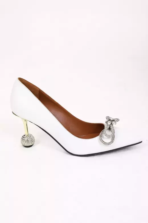 Kadın Beyaz Deri Topuk Ve Aksesuar Detaylı