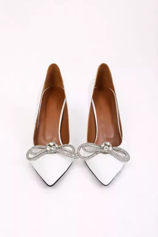 Kadın Beyaz Deri Topuk Ve Aksesuar Detaylı