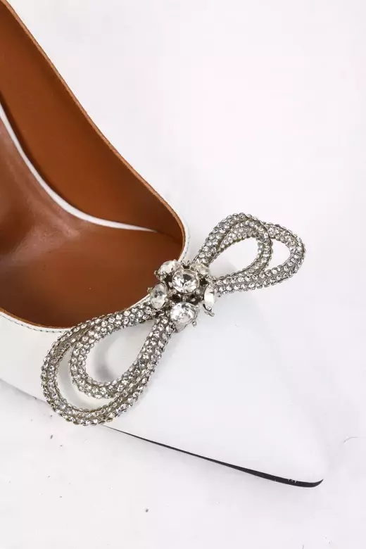 Kadın Beyaz Deri Topuk Ve Aksesuar Detaylı