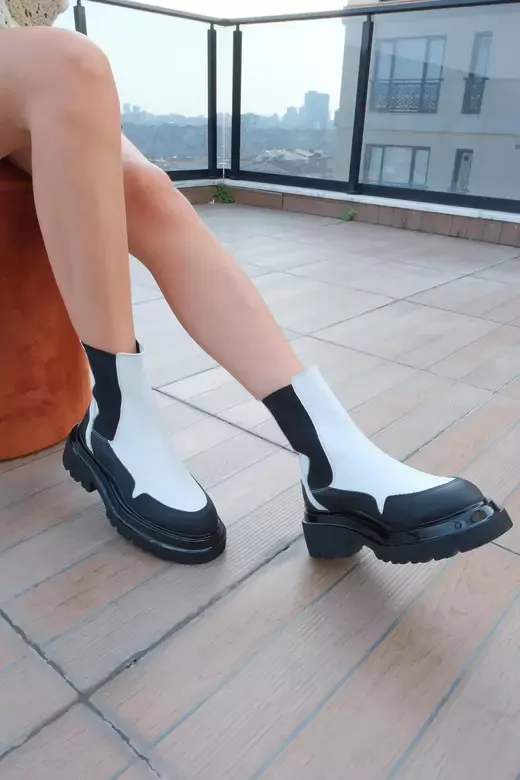 Kadın Beyaz Deri Bot