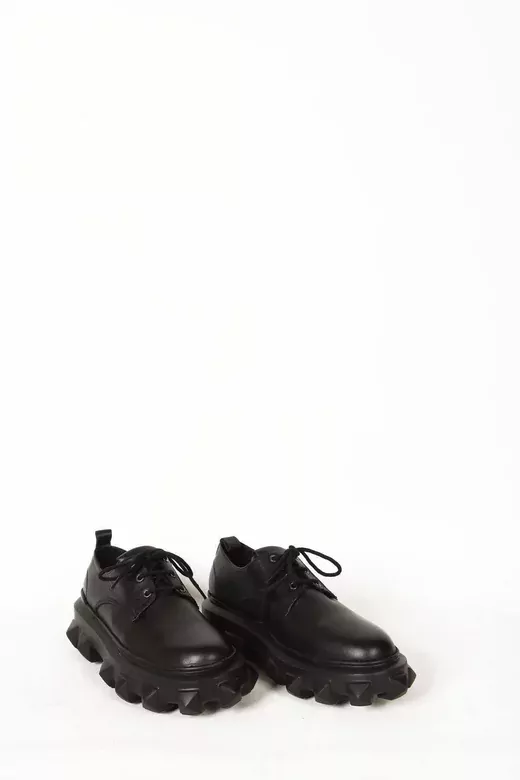 Kadın Siyah Hakiki Deri Detaylı Ayakkabı