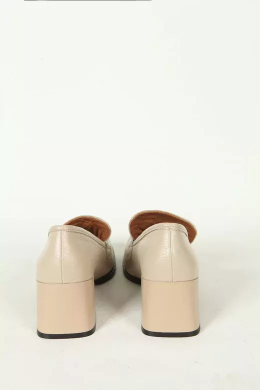 Kadın Krem Hakiki Deri Klasik Ayakkabı