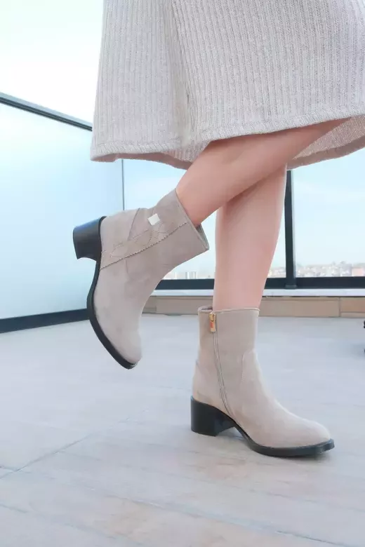 Kadın Süet Nakış Detaylı Bot