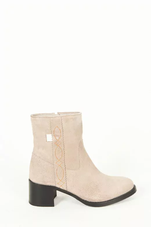 Kadın Süet Nakış Detaylı Bot