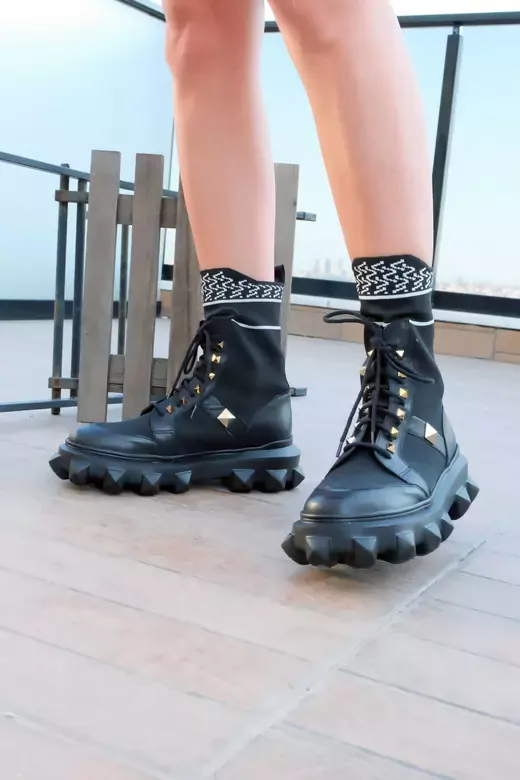 Kadın Siyah Beyaz Hakiki Deri Bot