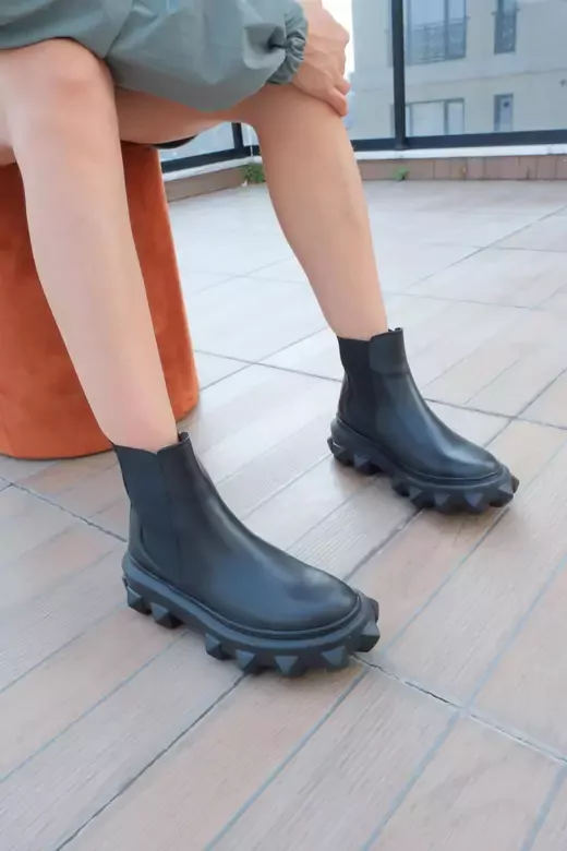 Kadın Siyah Floter Hakiki Deri Taban Detaylı Bot