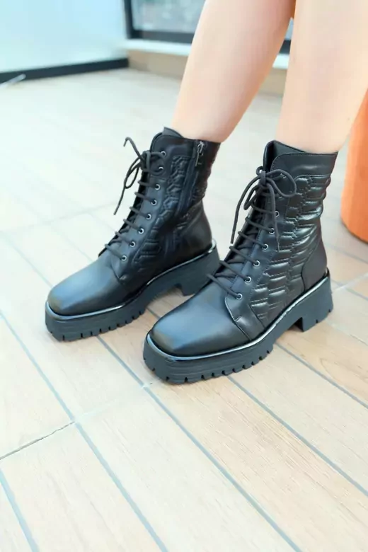 Kadın Siyah Rugan Hakiki Deri Bot