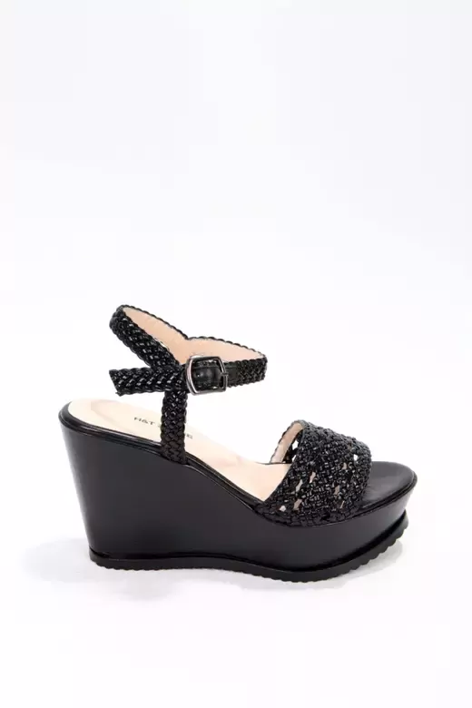 Kadın Siyah Örgülü Sandalet