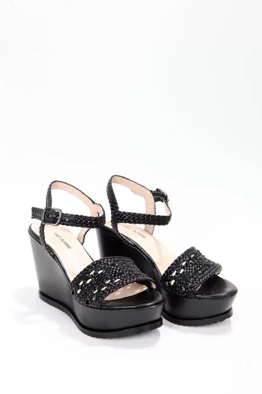 Kadın Siyah Örgülü Sandalet