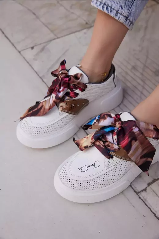 Kadın Mavi Hakiki Deri Kurdele Detaylı Sneaker