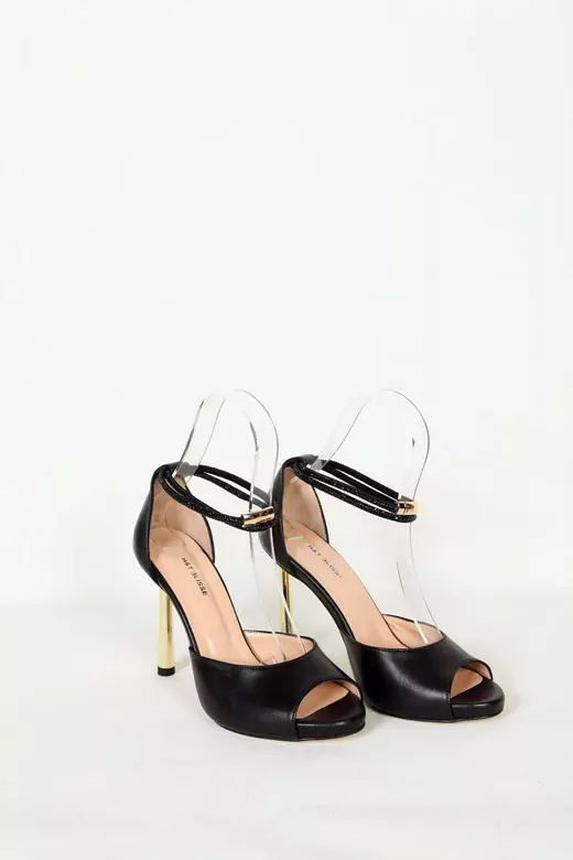 Kadın Hakiki Deri Topuk Detaylı Ayakkabı