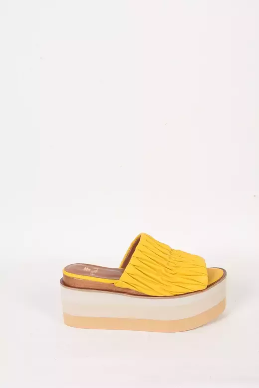 Kadın Sarı Hakiki Deri Dolgu Topuk Terlik