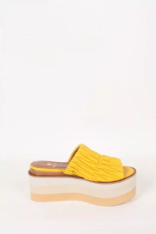 Kadın Sarı Hakiki Deri Dolgu Topuk Terlik