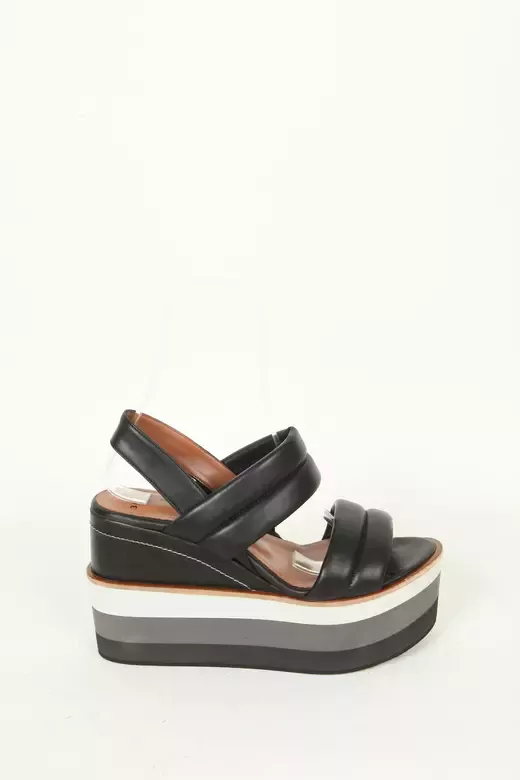 Kadın Dolgu Topuk Sandalet