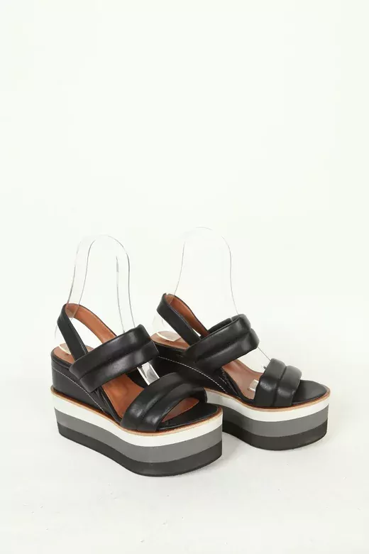 Kadın Dolgu Topuk Sandalet