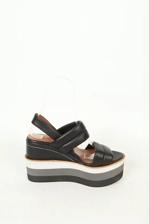 Kadın Dolgu Topuk Sandalet