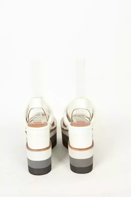 Kadın Dolgu Topuk Sandalet