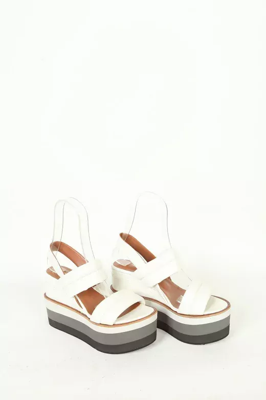 Kadın Dolgu Topuk Sandalet