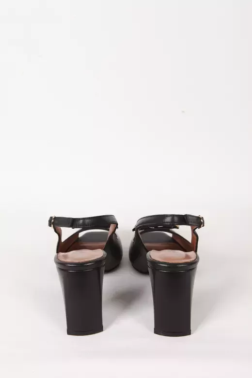 Kadın Deri Ayakkabı Aksesuar Detaylı Topuklu Siyah