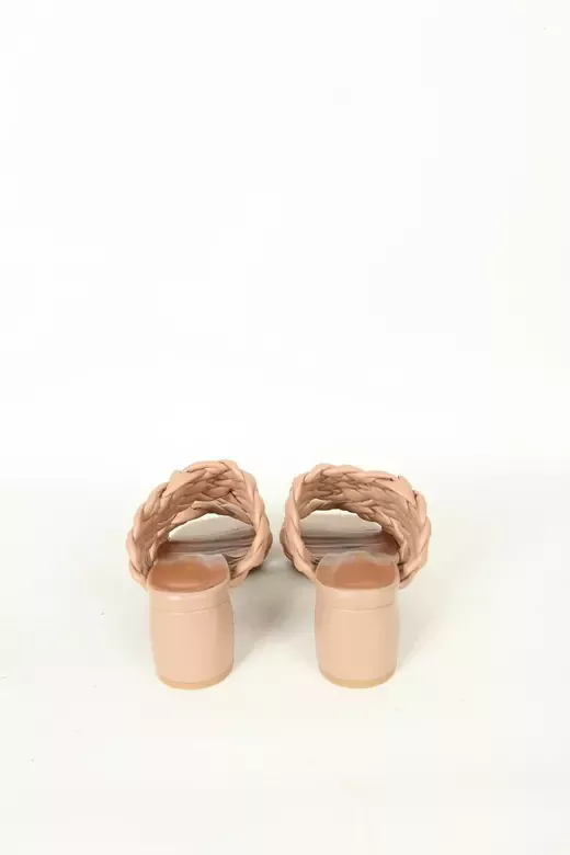 Kadın Beyaz Örgülü Terlik