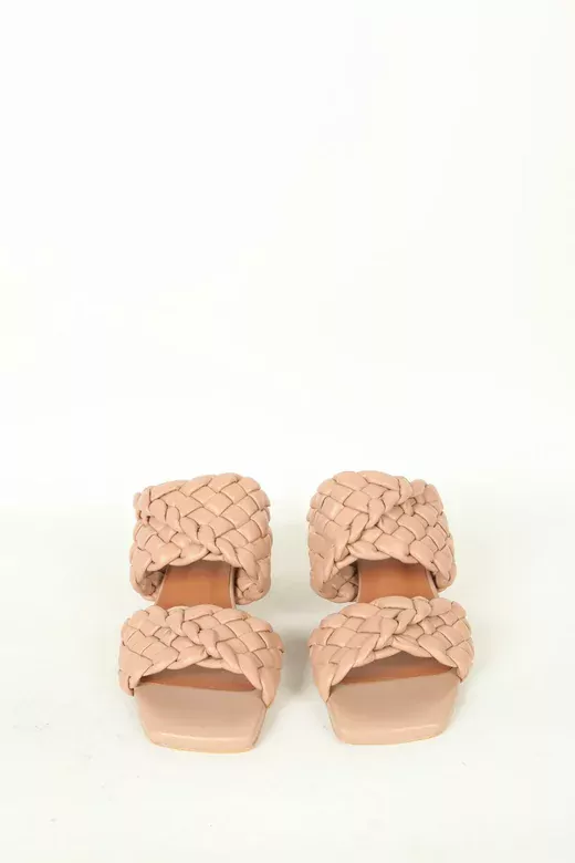 Kadın Beyaz Örgülü Terlik