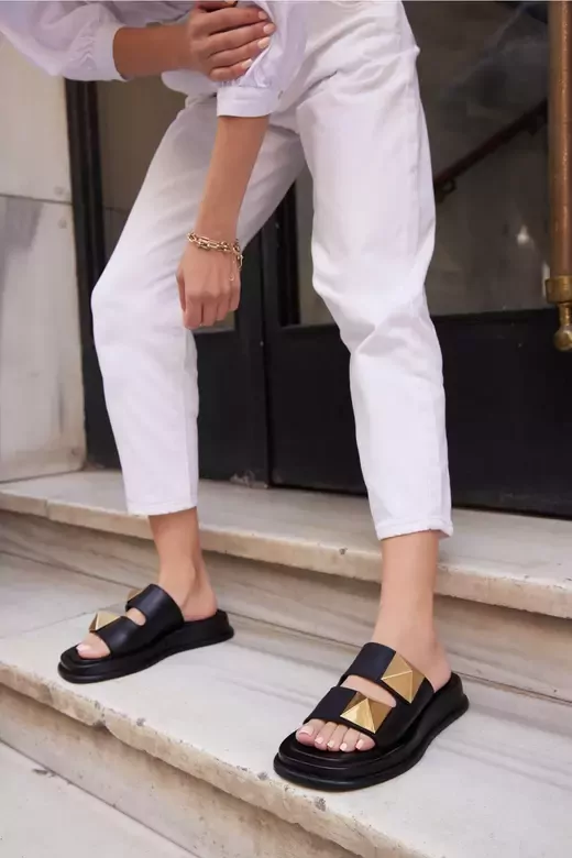 Kadın Vizon Hakiki Deri Aksesuar Detaylı Terlik