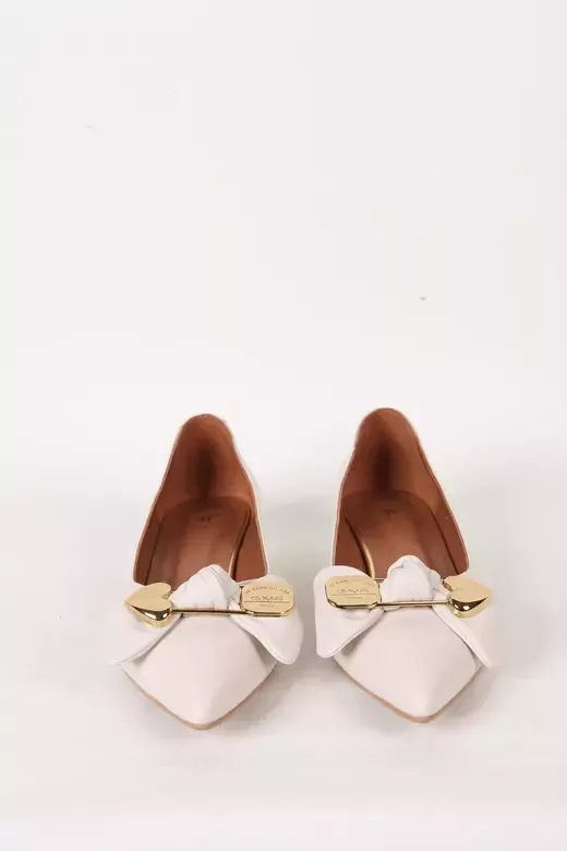 Kadın Deri Babet Aksesuar Detaylı Krem