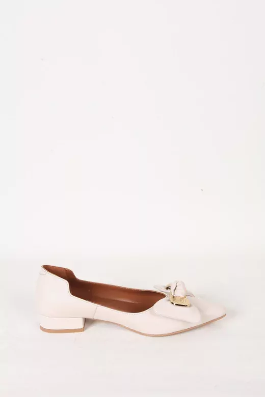 Kadın Deri Babet Aksesuar Detaylı Krem