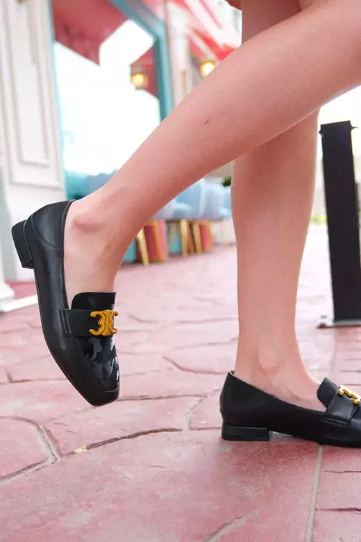 Kadın Siyah Hakiki Deri Aksesuar Detaylı Klasik Ayakkabı