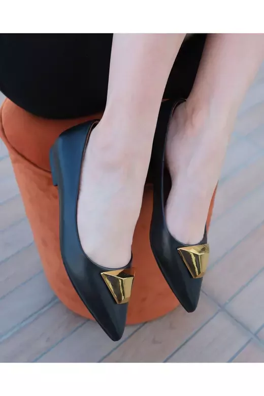 Kadın Hakiki Deri Aksesuarlı Sivri Burun Babet