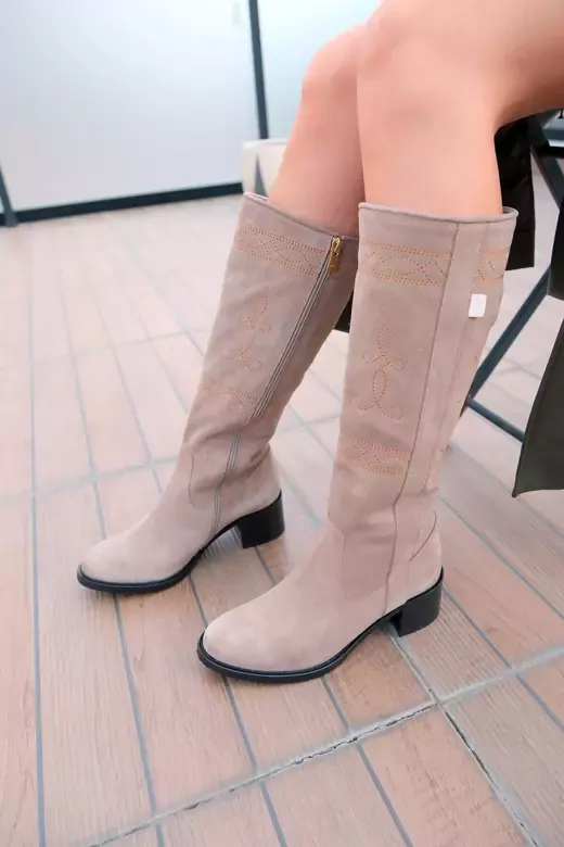 Kadın Vizon Süet Nakış Detaylı Çizme
