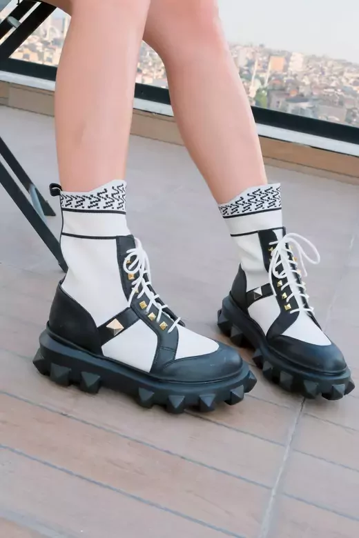 Kadın Siyah Beyaz Hakiki Deri Bot