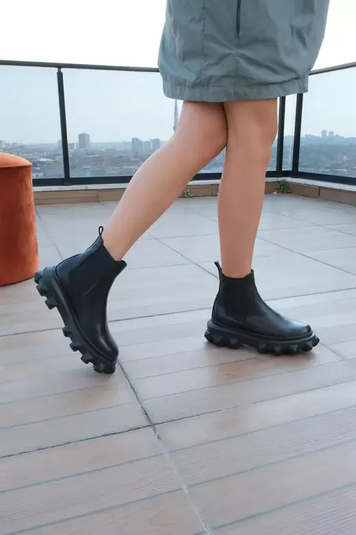 Kadın Siyah Floter Hakiki Deri Taban Detaylı Bot