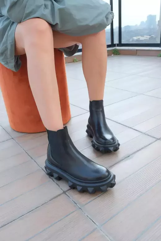 Kadın Siyah Floter Hakiki Deri Taban Detaylı Bot