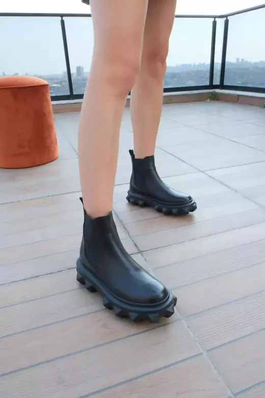 Kadın Siyah Floter Hakiki Deri Taban Detaylı Bot