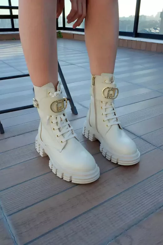 Kadın Krem Hakiki Deri Aksesuar Detaylı Bot