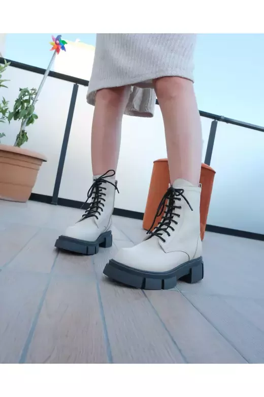 Kadın Bej Hakiki Deri Bot