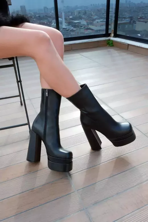 Kadın Siyah Hakiki Deri Platform Topuklu Bot