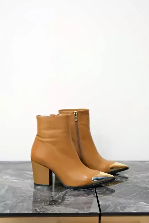 Kadın Deri Bot Burun Tokalı