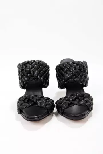 Bottega Beyaz Topuklu Terlik