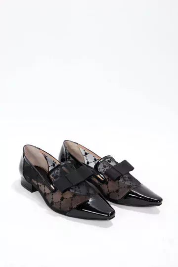 Kadın Siyah Rugan Tül Fiyonk Detaylı Ayakkabı