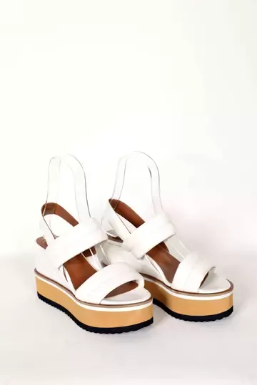 Dolgu Topuklu Hakiki Deri Sandalet