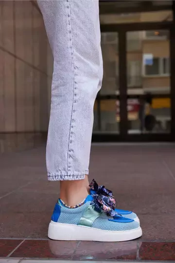 Kadın Mavi Hakiki Deri Kurdele Detaylı Sneaker