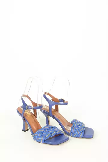 Kadın Detay Örgülü Sandalet