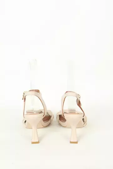 Kadın Detay Örgülü Sandalet