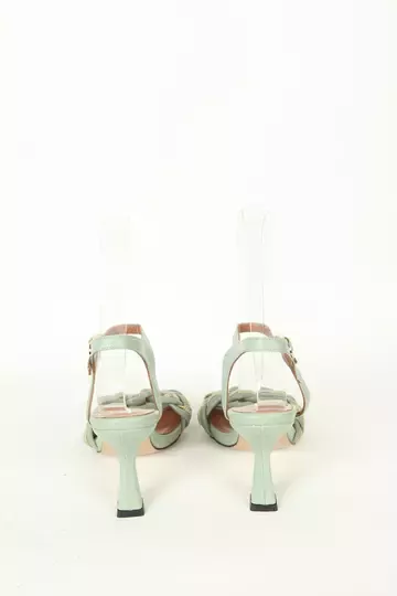 Kadın Detay Örgülü Sandalet