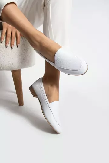 Kadın Hakiki Deri Babet Beyaz