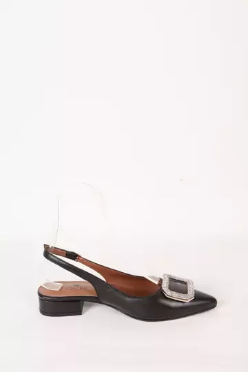 Kadın Siyah Hakiki Deri Aksesuar Detaylı Ayakkabı